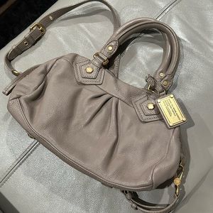 Taupe and gold marc jacobs handbag